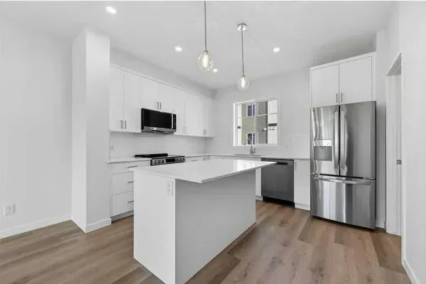26 Creekside Avenue SW
