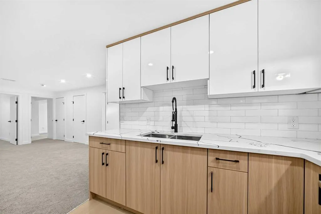 911 Penmeadows Road SE