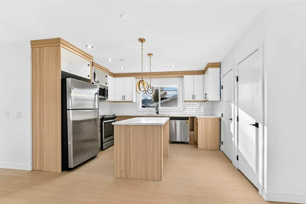 911 Penmeadows Road SE