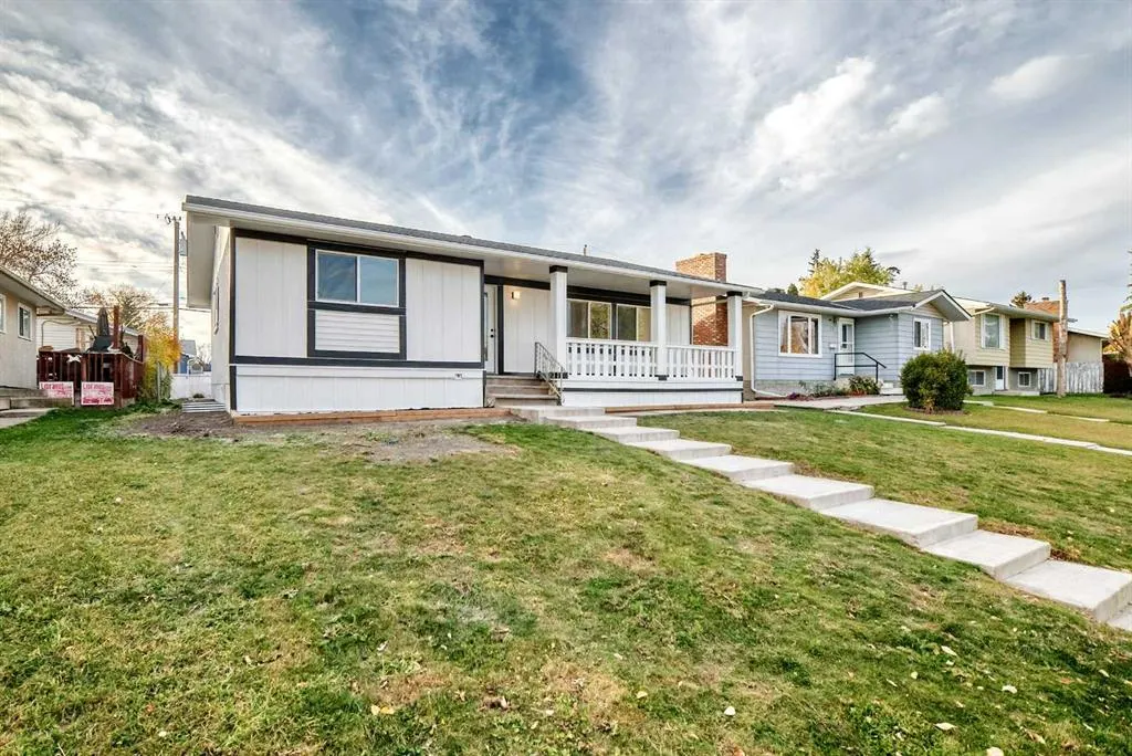 911 Penmeadows Road SE