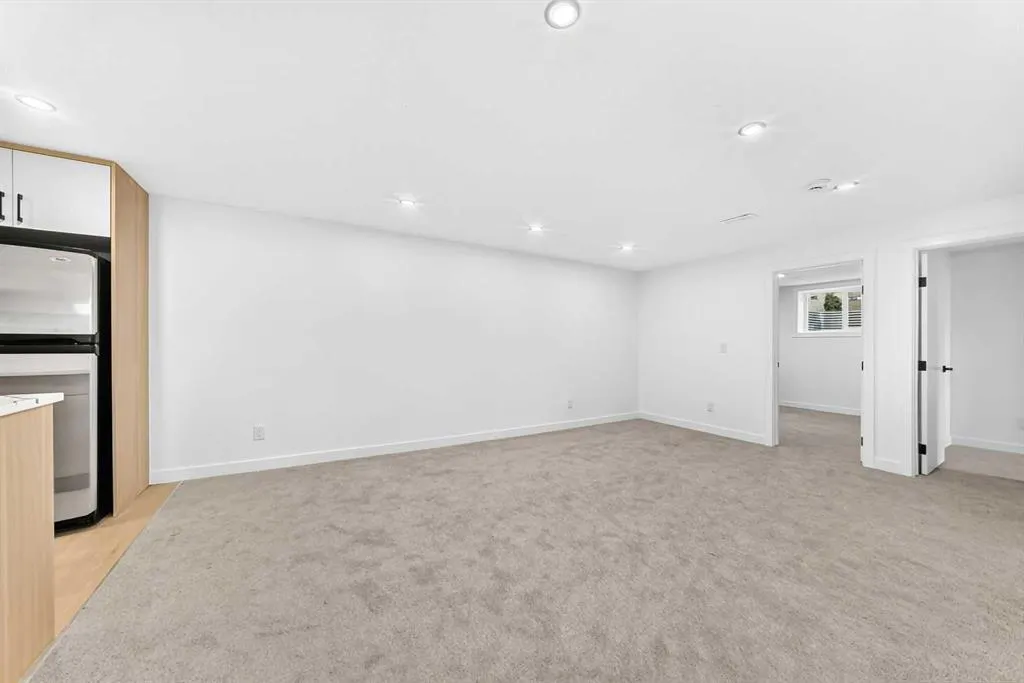 911 Penmeadows Road SE