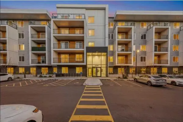 63 Corner Glen Crescent NE #2408
