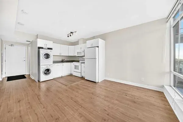 30 Brentwood Common NW #502