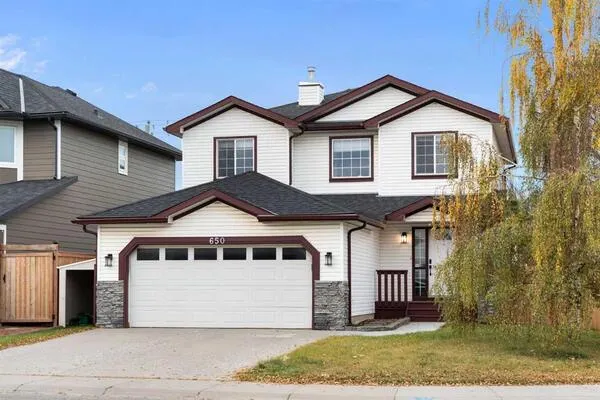 650 Harvest Hills Drive NE
