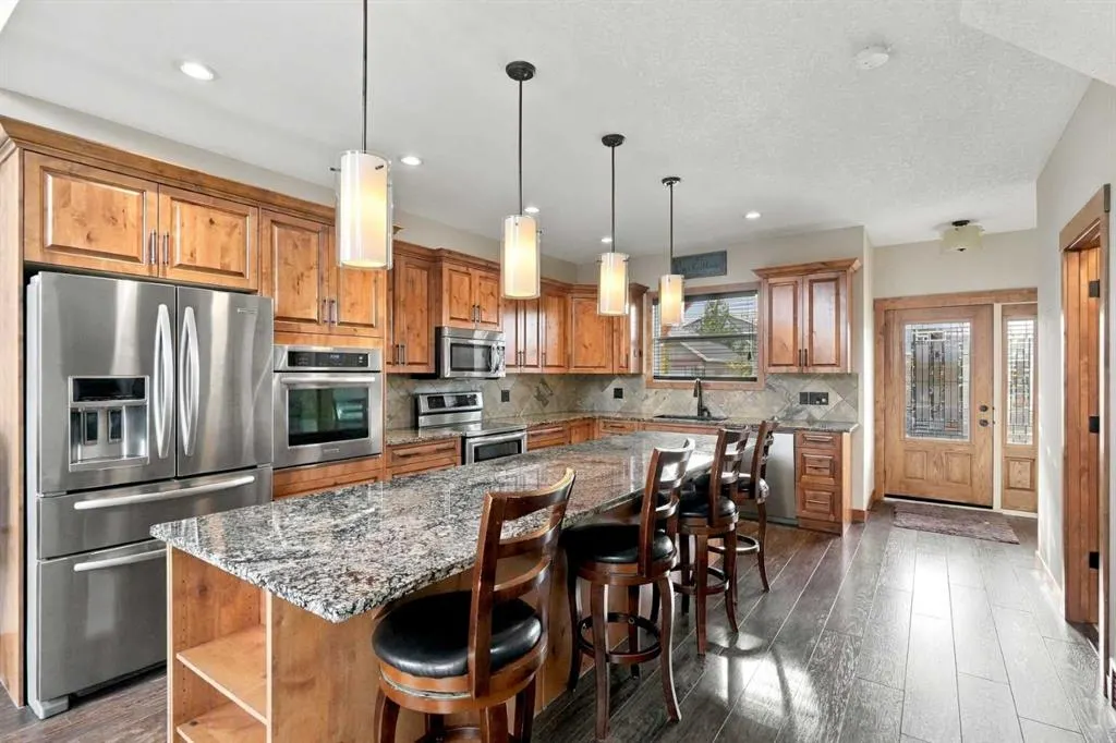 210 Cottageclub Crescent