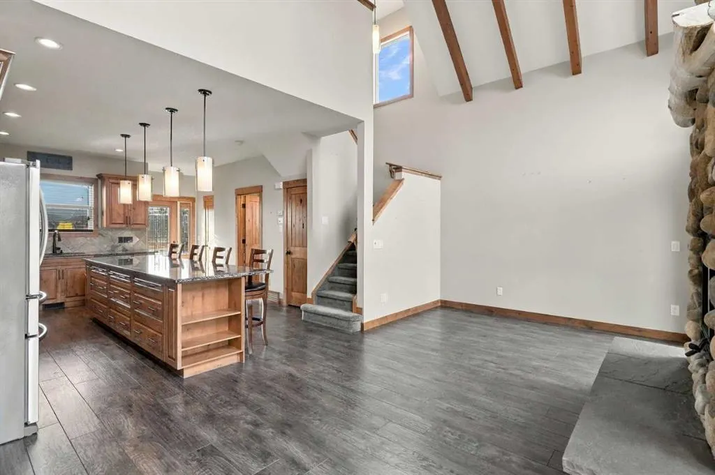 210 Cottageclub Crescent