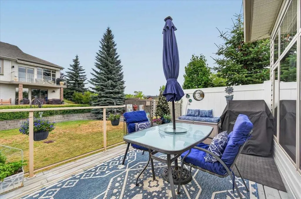 248 Springbank Villas SW
