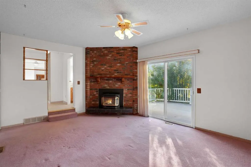 161 Braniff Crescent SW