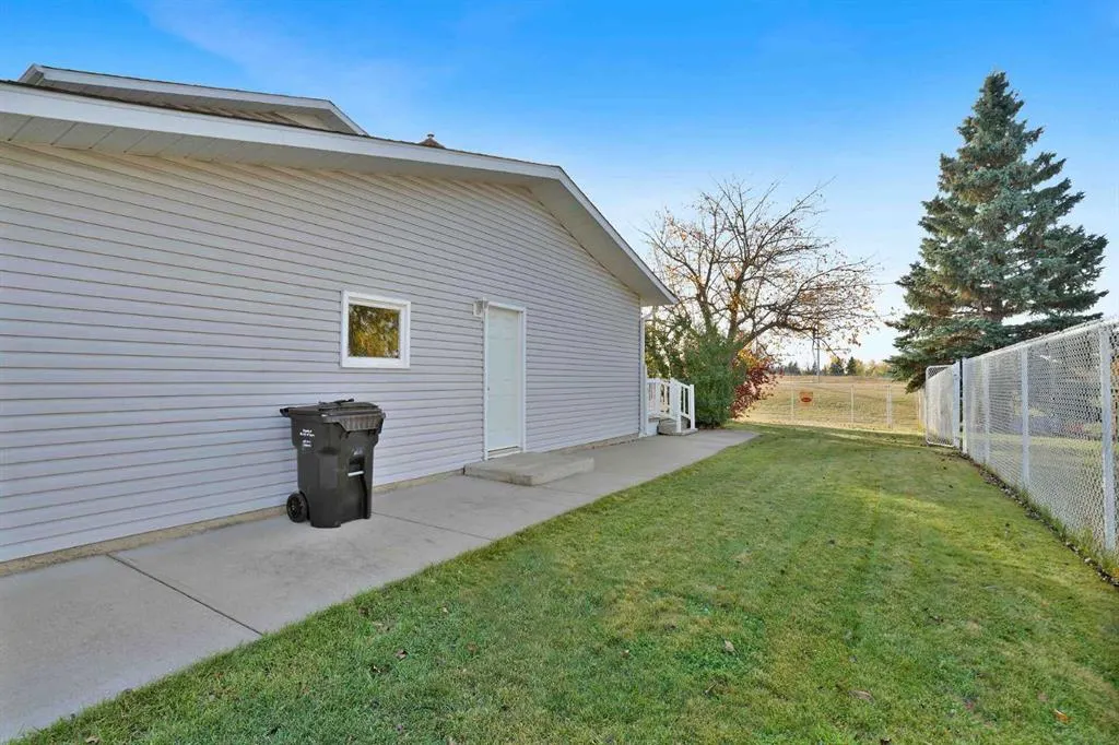 161 Braniff Crescent SW