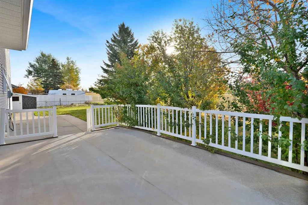 161 Braniff Crescent SW
