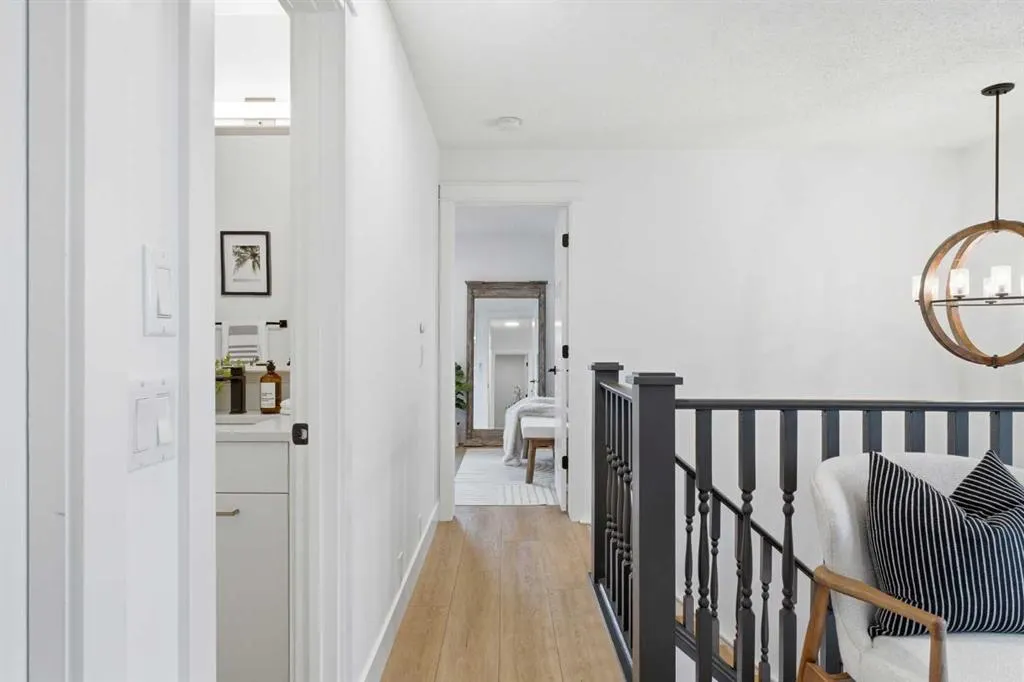 28 Berwick Crescent NW #52