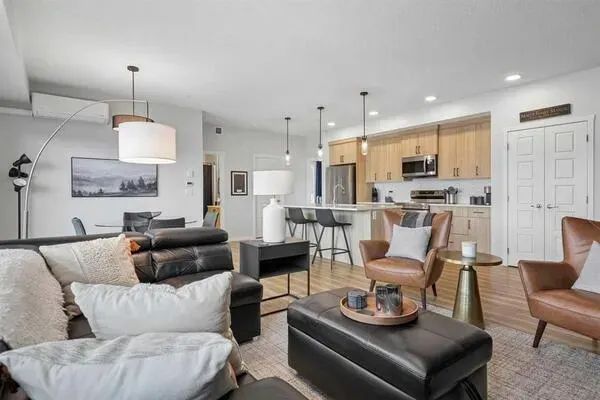 42 Cranbrook Gardens SE #1303