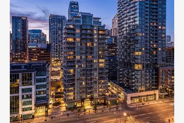 530 12 Avenue SW #203
