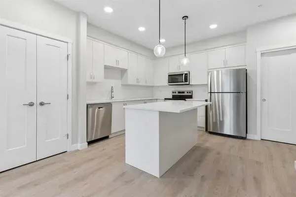 655 Shawnee Square SW #312