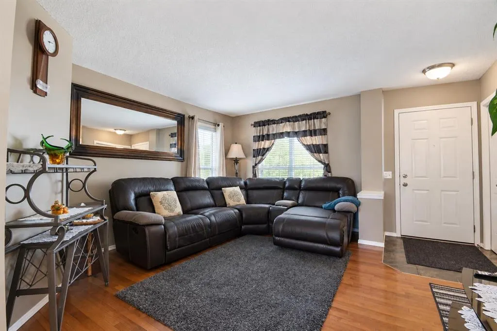 29 Elgin Mews SE