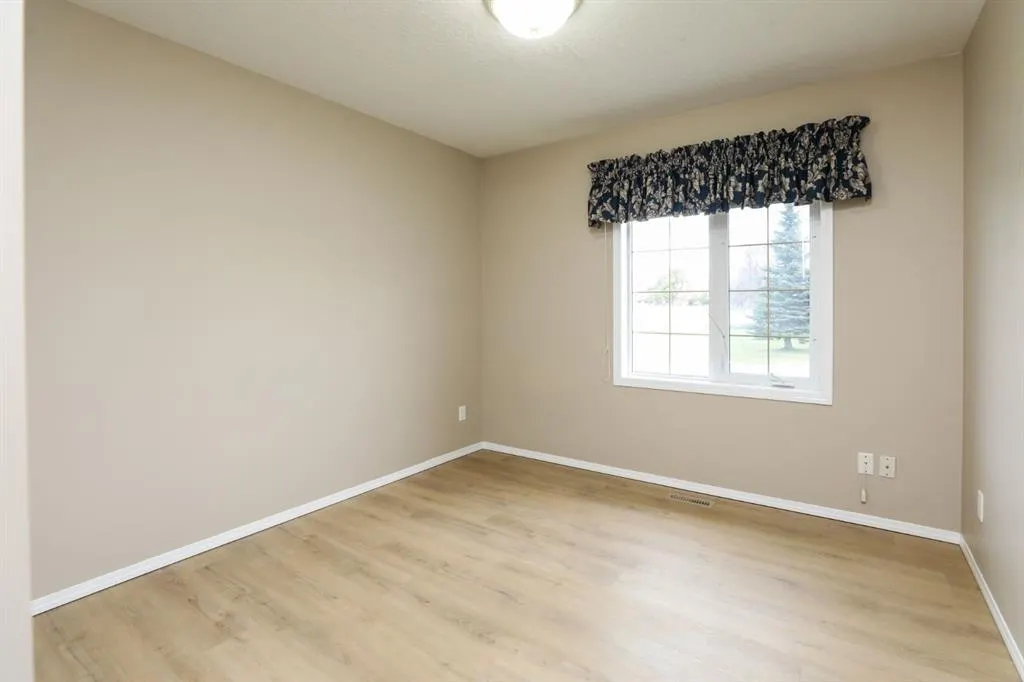 429 S 2 Street W
