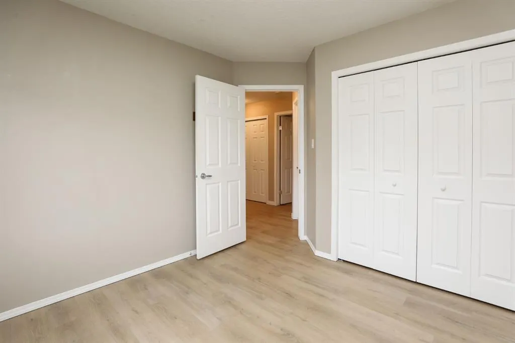 429 S 2 Street W