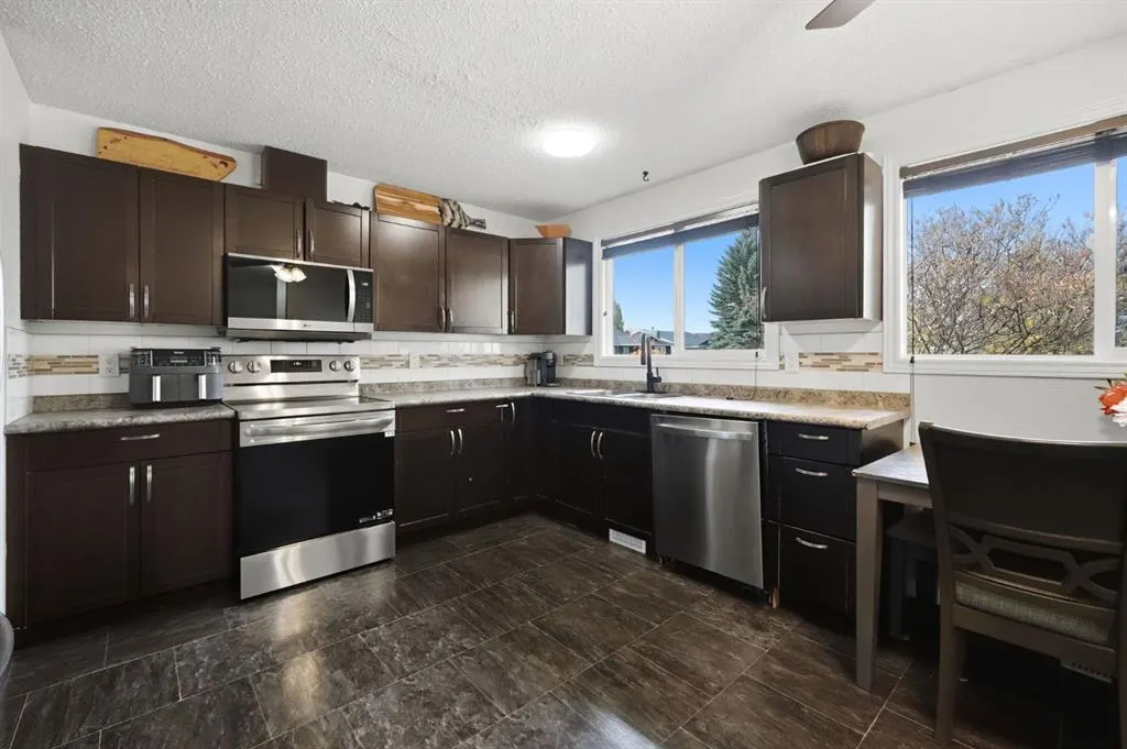 61 Chappel Drive