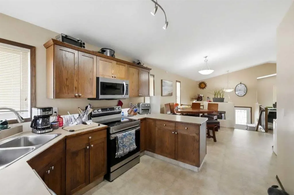 96 Hinshaw Drive