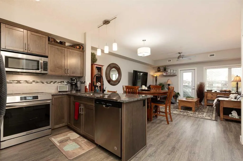 173 Fairmont Boulevard S #204