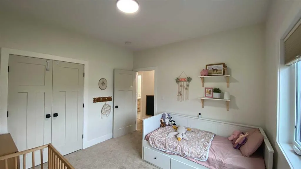 10 Grasslands Road