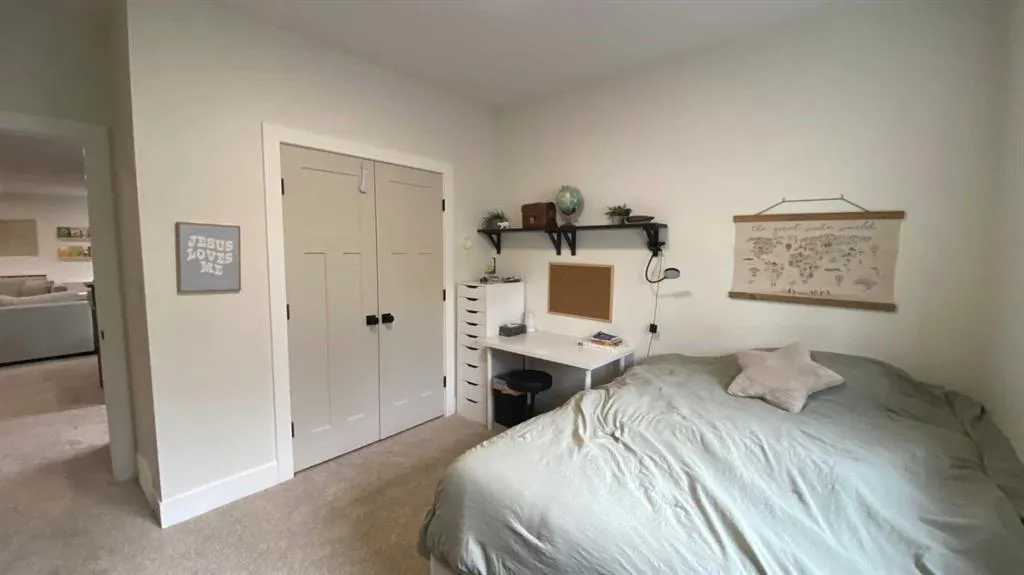 10 Grasslands Road