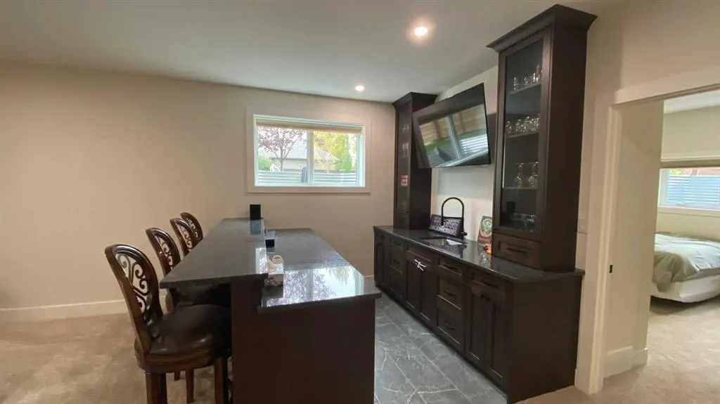 10 Grasslands Road