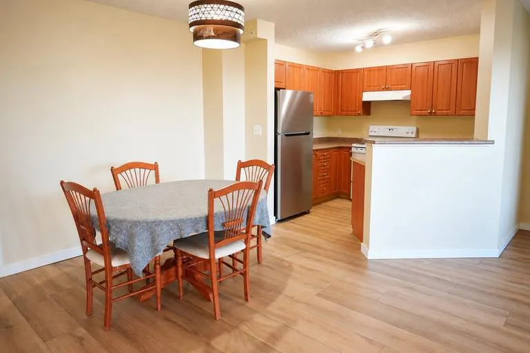 1111 6 Avenue SW #610