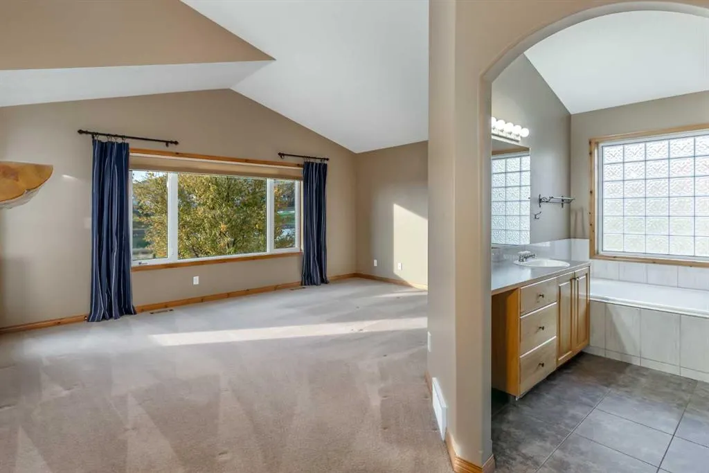 118 Gleneagles View