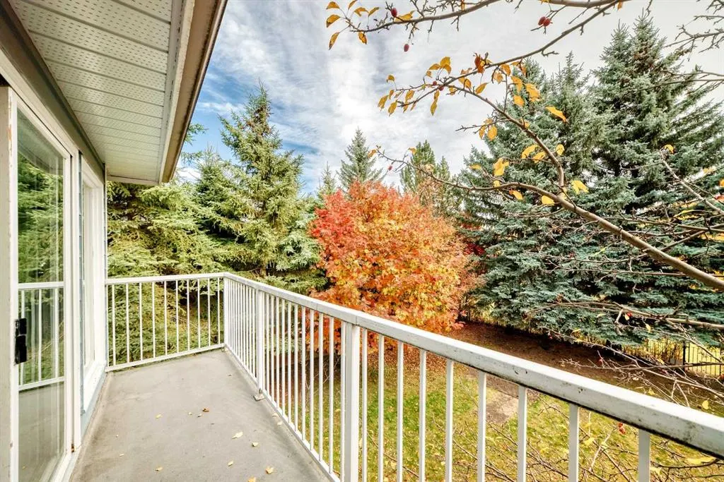 120 Woodacres Drive SW