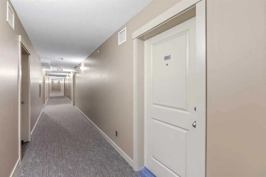 15 Saddlestone Way NE #210