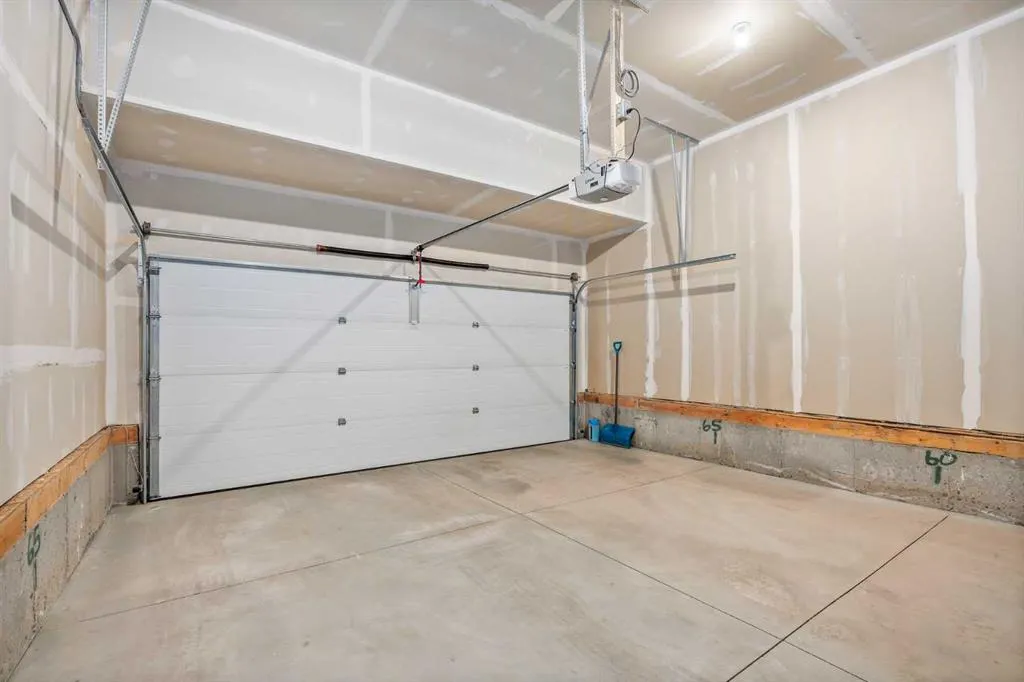 201 Creekstone Path SW