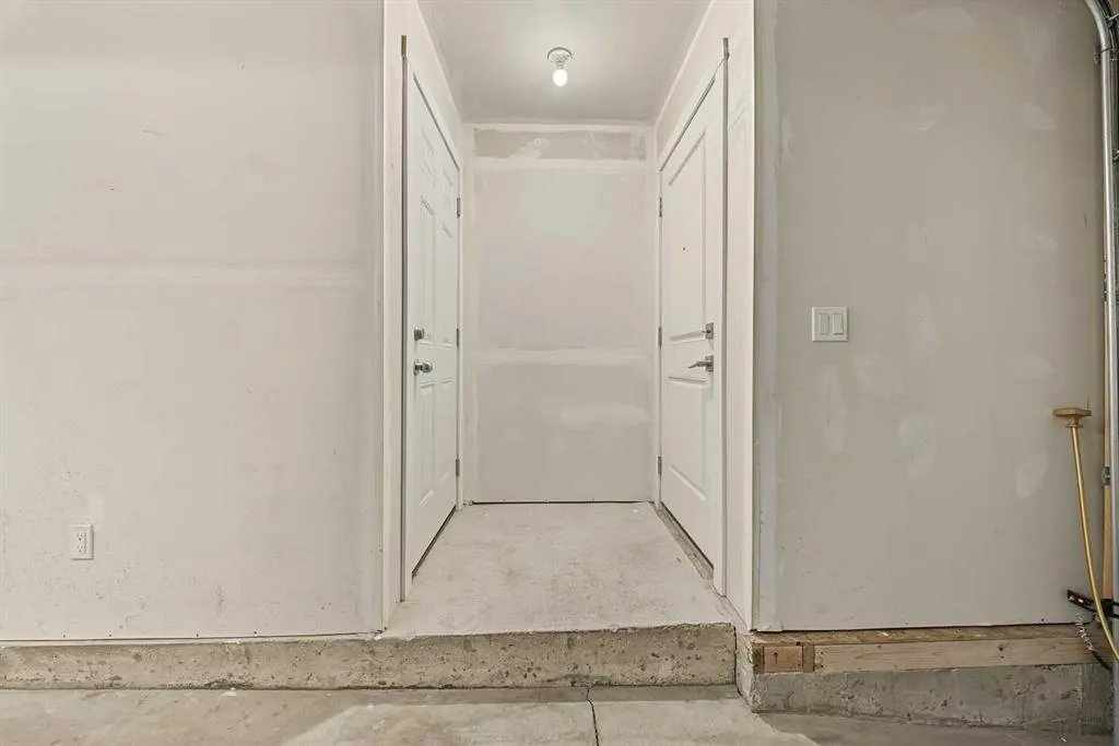 95 Skyview Close NE #708