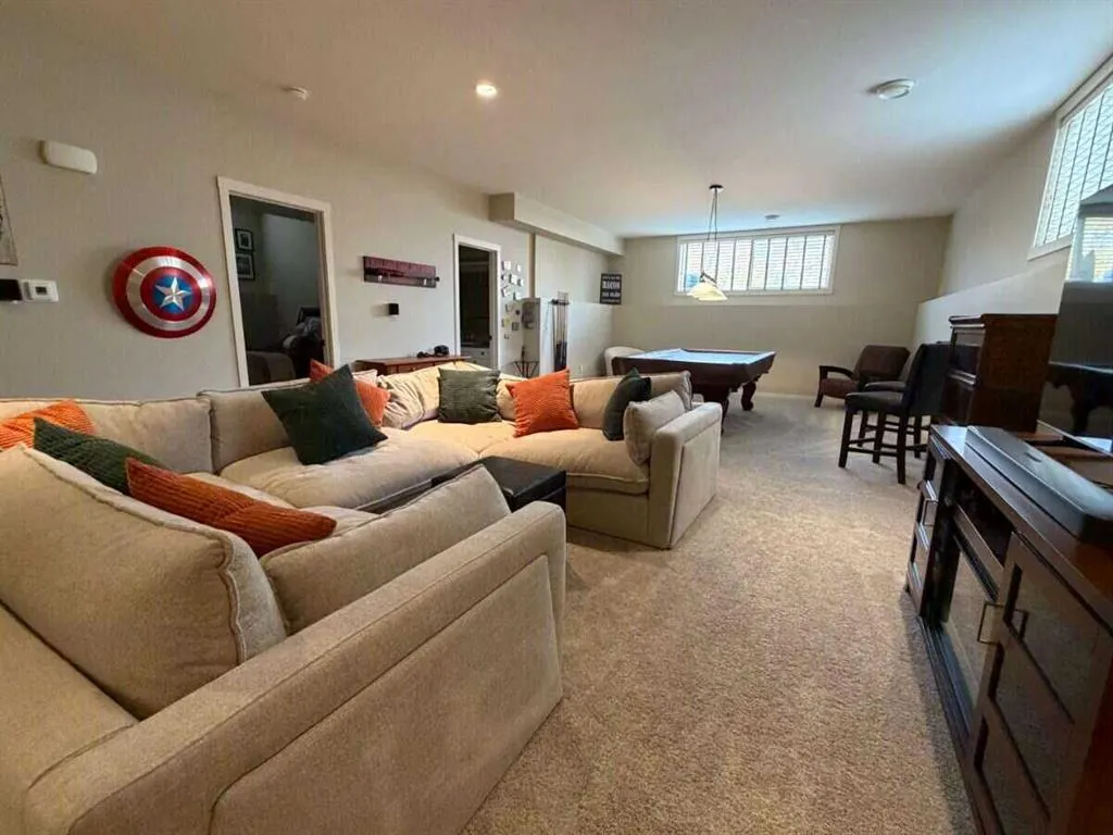 826 Stonehaven Drive