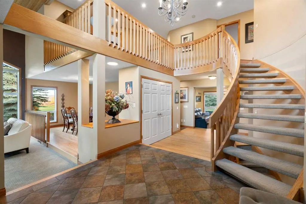 505 Bearspaw Village Ridge NW