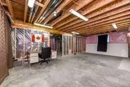244 Baysprings Gardens SW