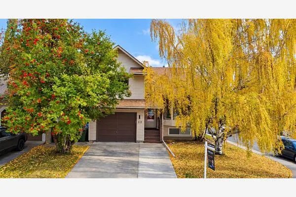 52 Cedargrove Way SW