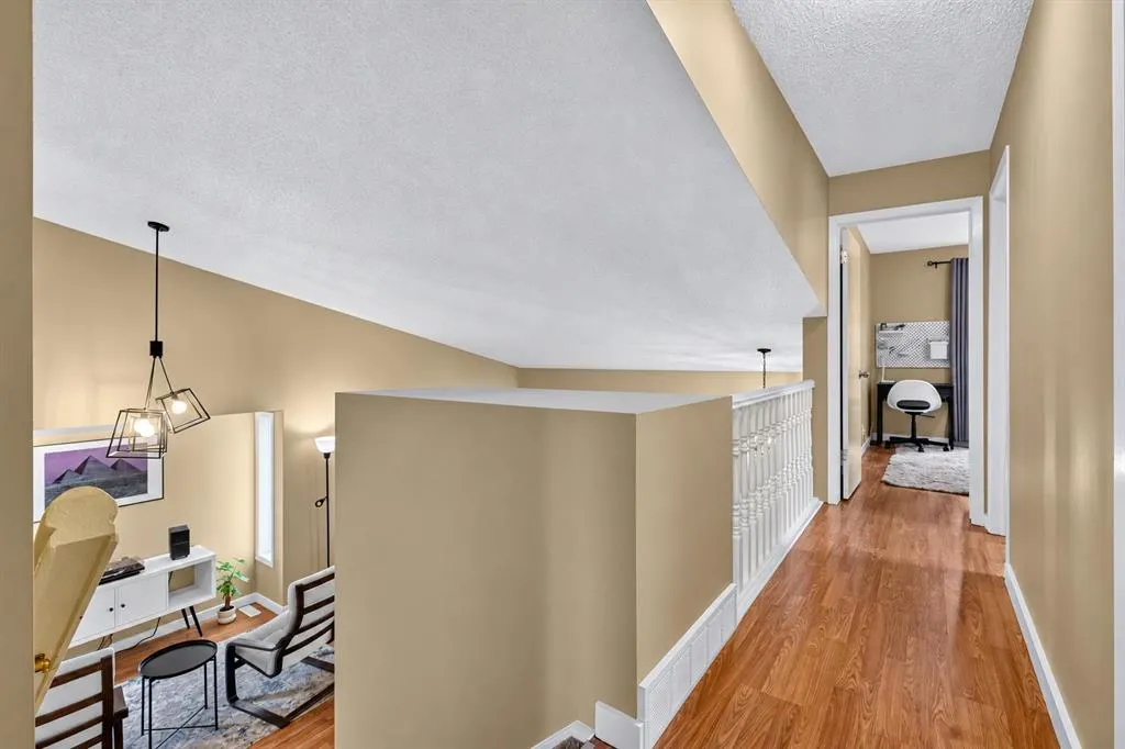 52 Cedargrove Way SW