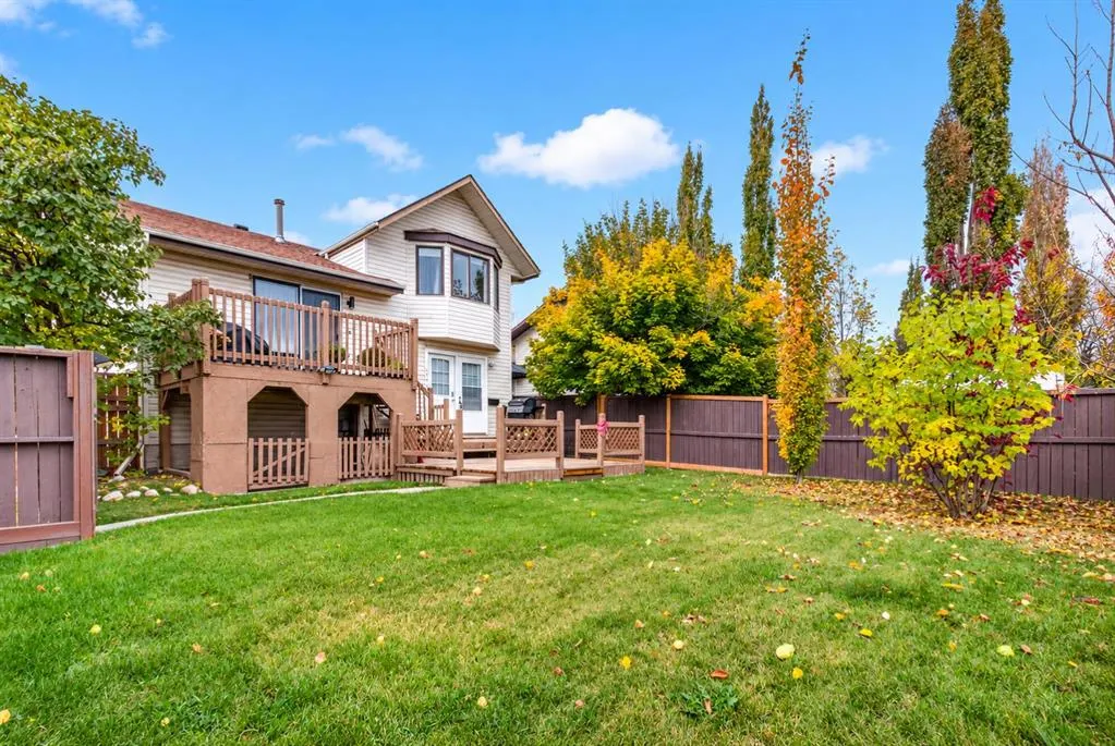 52 Cedargrove Way SW