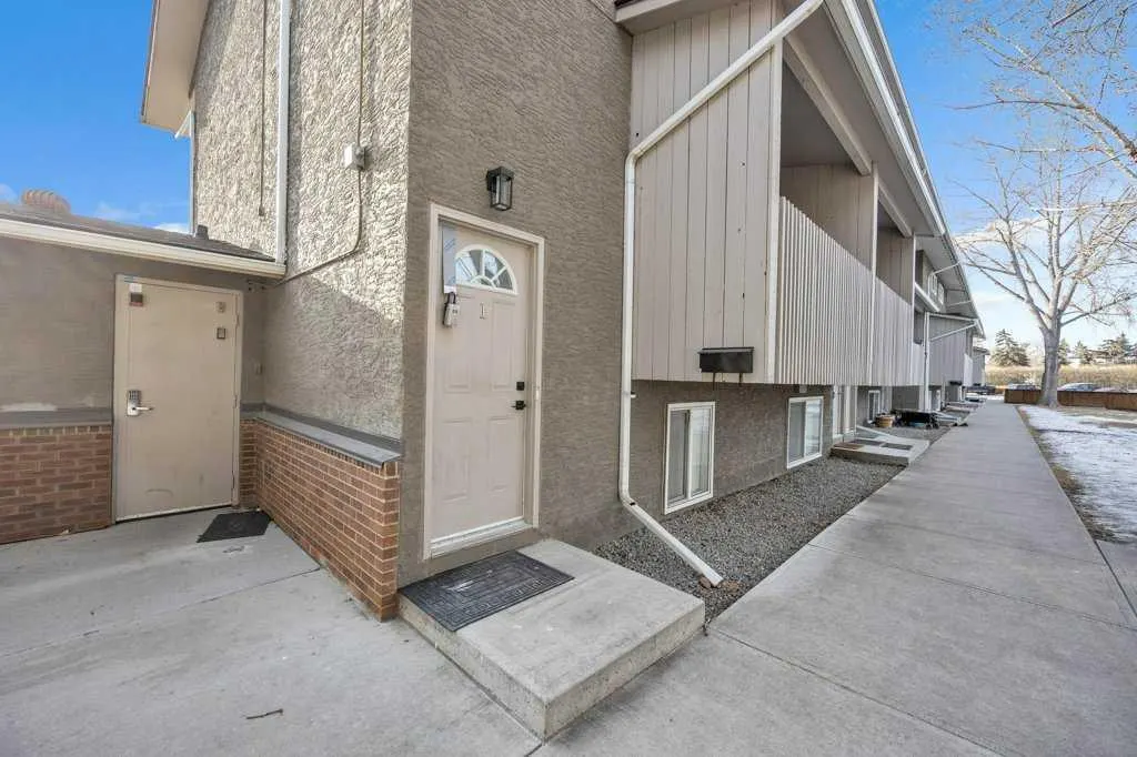 8112 36 Avenue NW #1