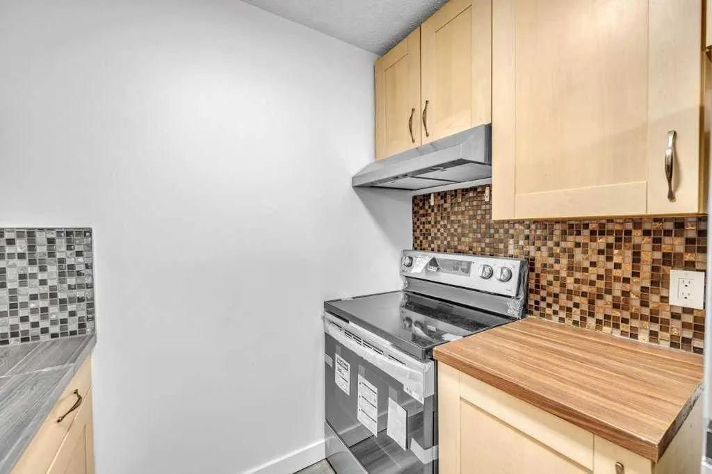 8112 36 Avenue NW #1