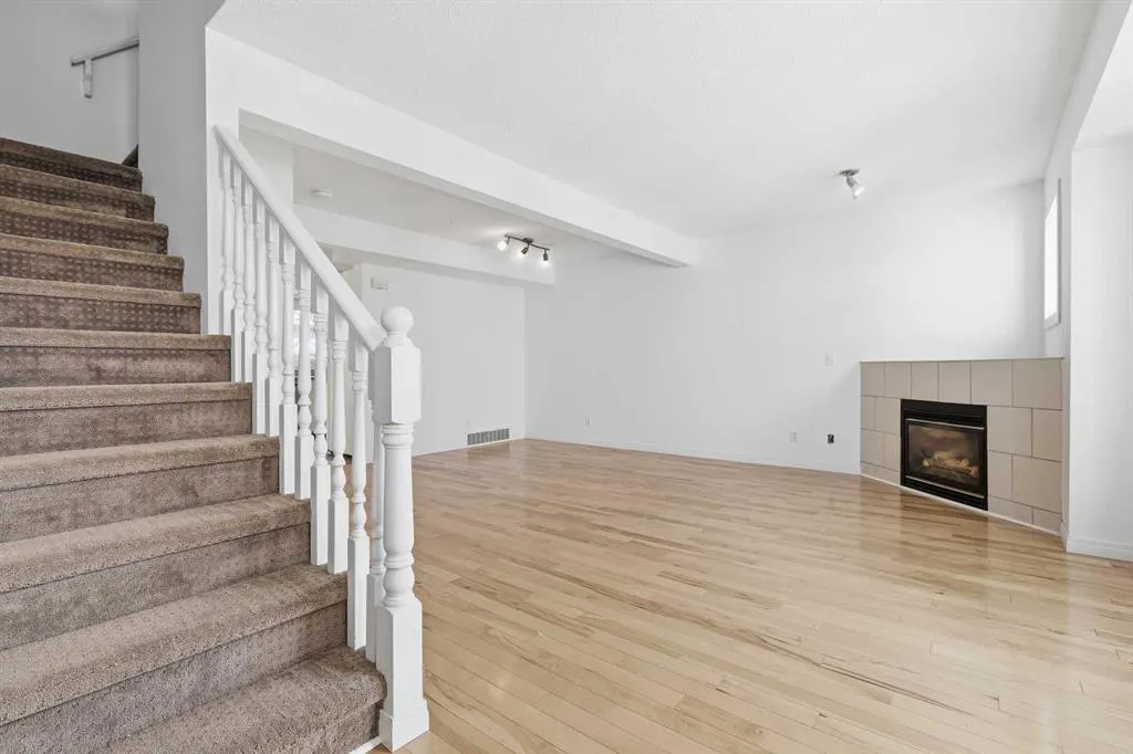 225 Killarney Glen Court SW