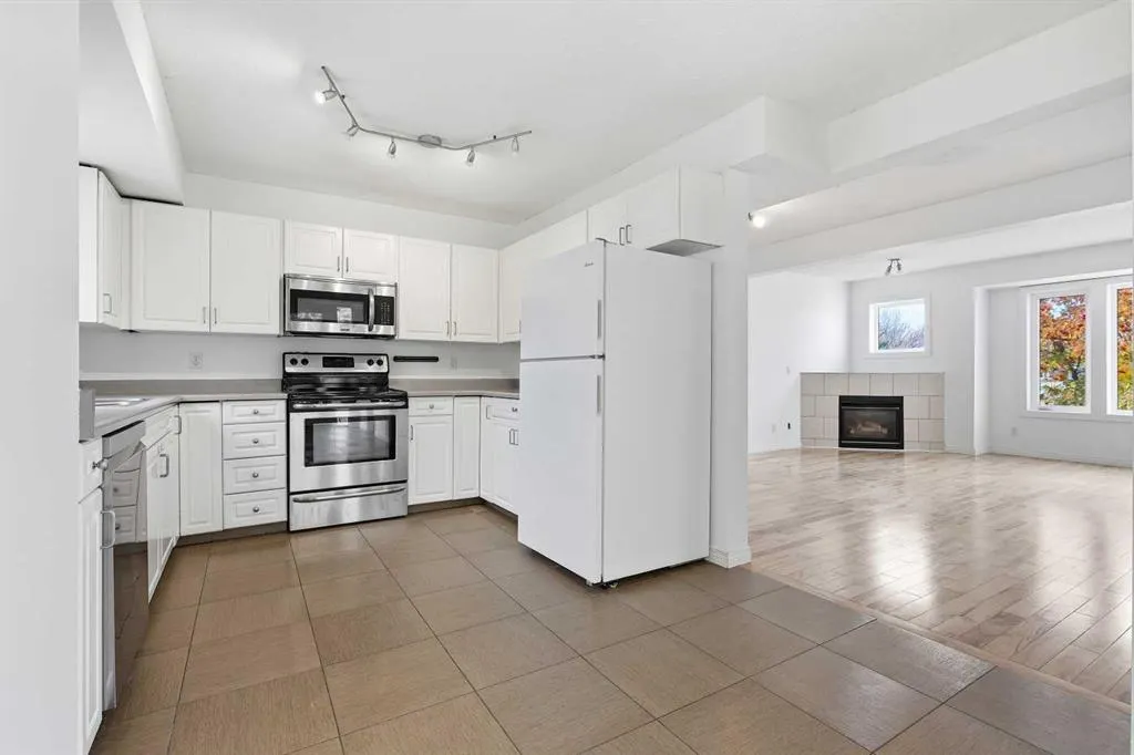 225 Killarney Glen Court SW