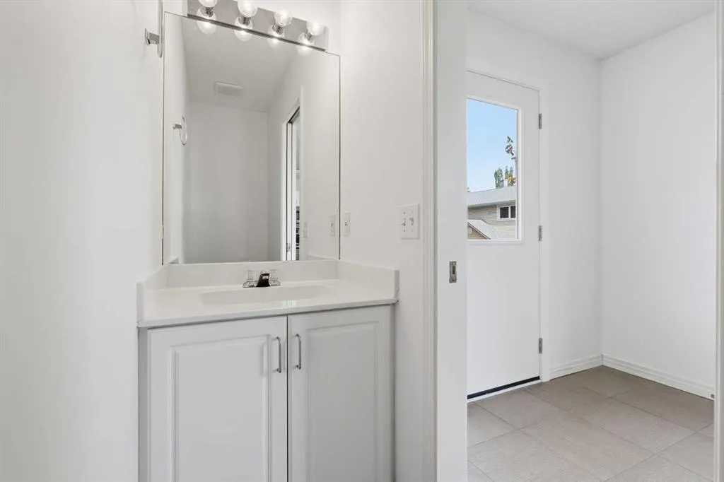 225 Killarney Glen Court SW