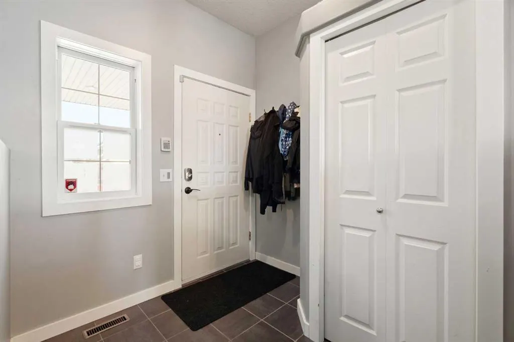 310 Coventry Road NE