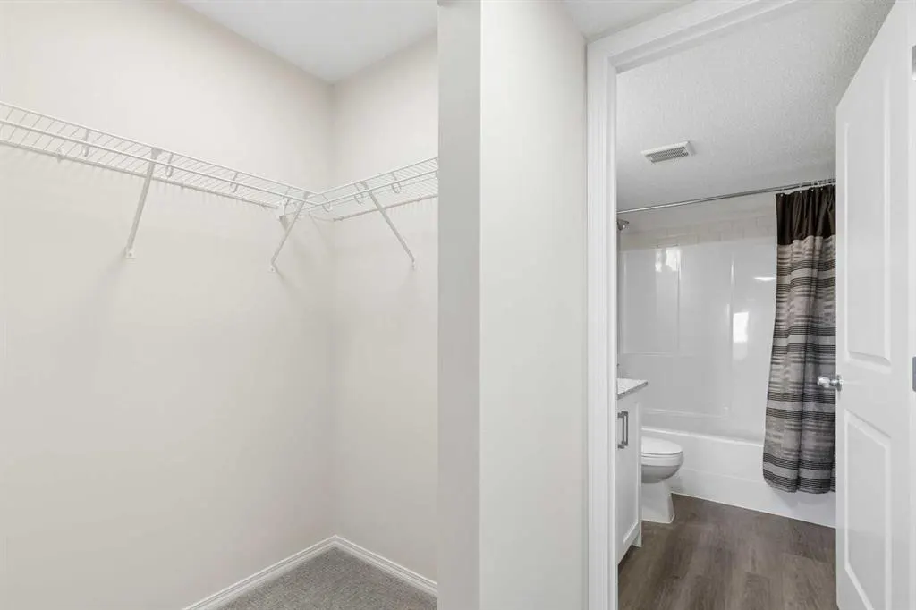 115 Prestwick Villas SE #1304