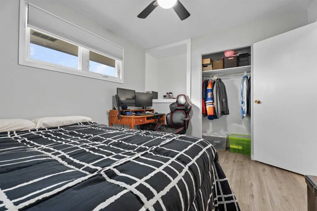 10 Mountain Street E