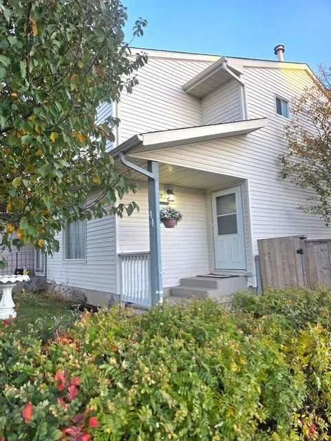 44 Falwood Crescent NE