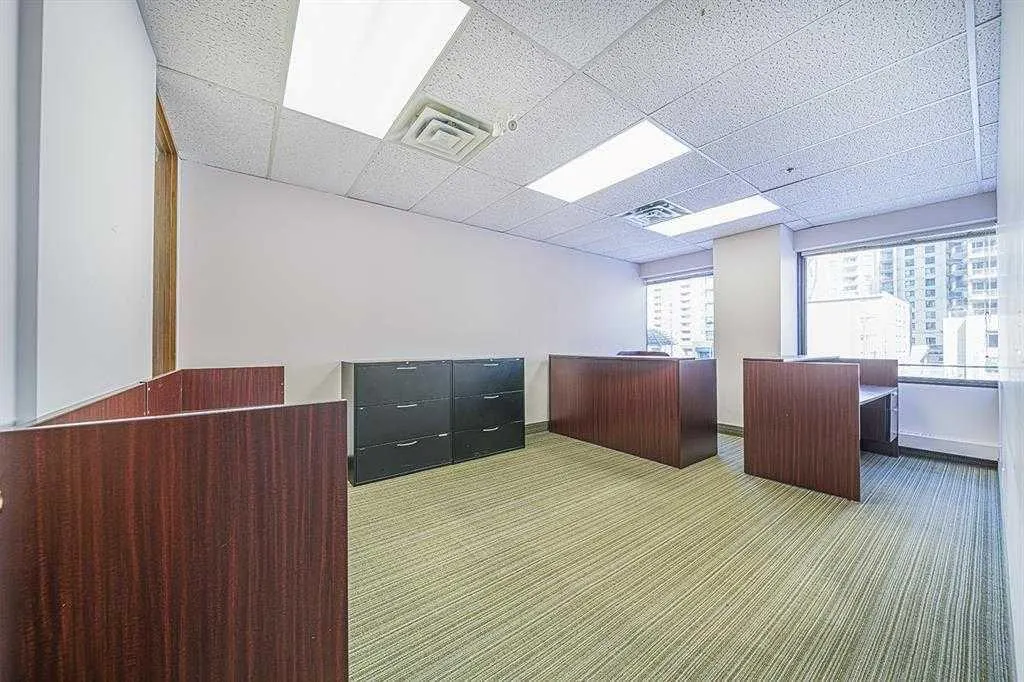 1100 8 Avenue SW #201