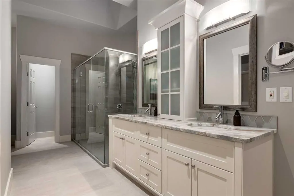 129 ROYAL Bay NW
